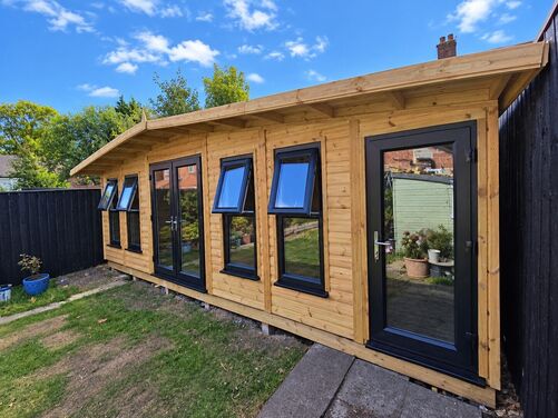 23x12 Summer House Home Bar Combi