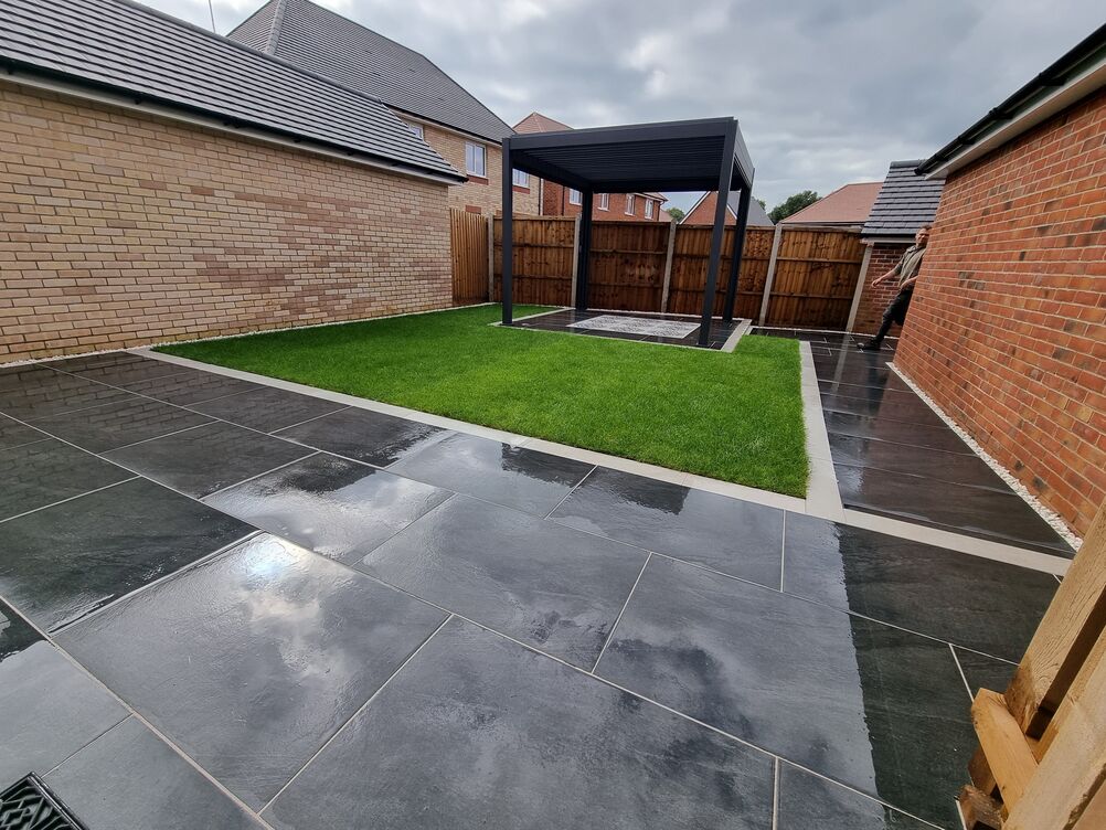 Gallery | Hd Landscaping | Landscape Gardening | Garden Maintenance Leighton Buzzard | Garden Design Bedfordshire