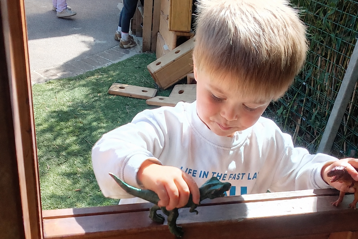 Our curriculum  | Little Pals Nursery