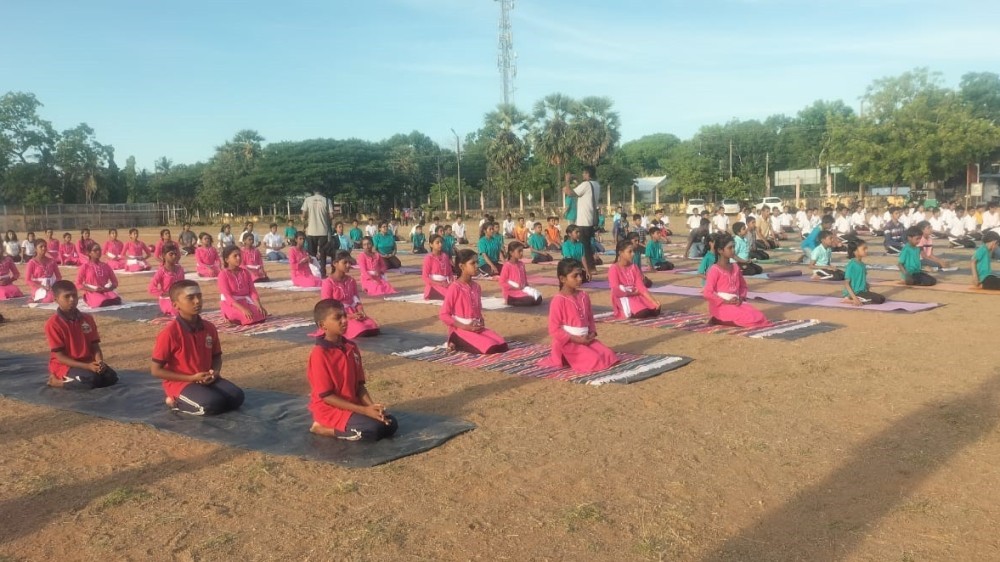 கல்லடியில் சர்வதேச யோகா தினம்