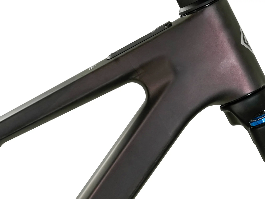 MEGAMO REASON CRB 03 axs