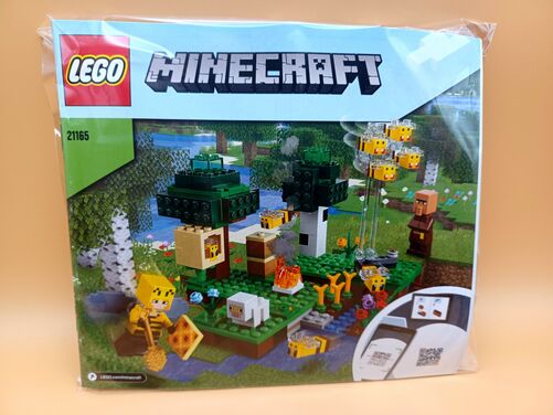 Lego® Minecraft® - The Bee Farm