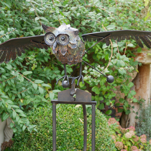 Giant owl