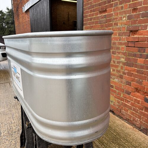 5ft oval stock tank