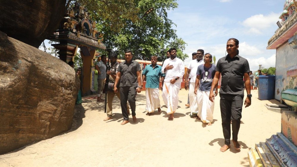 கோணேஸ்வரர் ஆலயத்திற்கு விஜயம் செய்த அண்ணாமலை