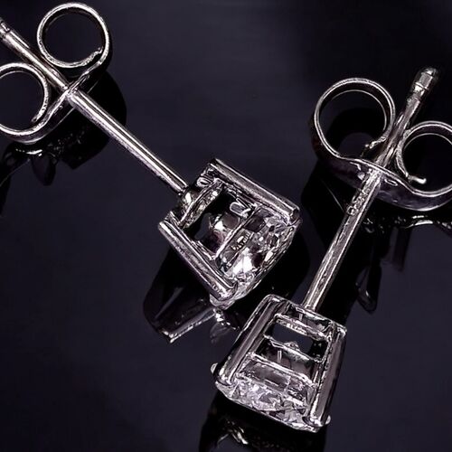 18ct white gold 1.02ct diamond stud earrings