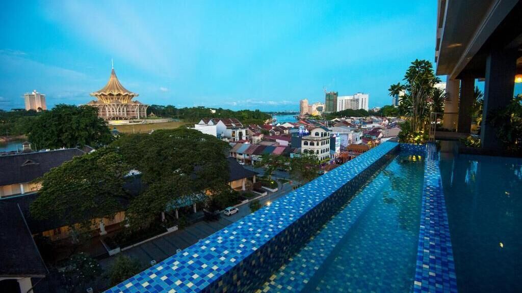 The Waterfront Hotel