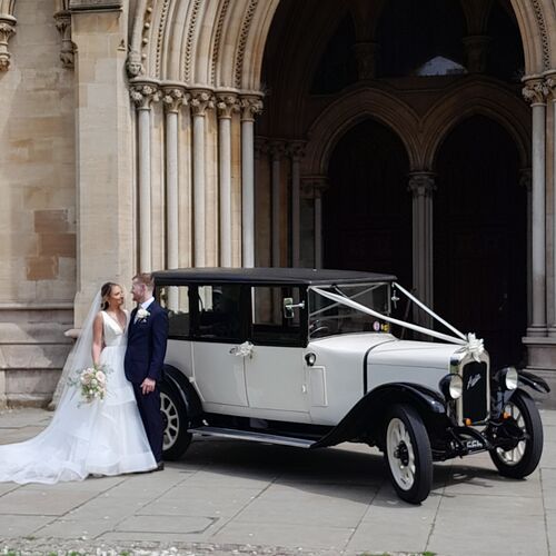 Gallery | Wedding Cars Harpenden, St Albans, Watford, Hemel Hempstead | Heritage Classic Cars