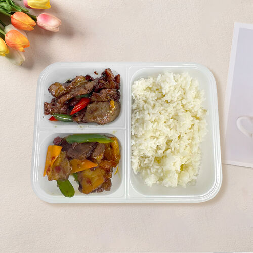 Stir Fried Beef with Chilli, Double Cooked Pork Belly with Rice 小炒牛肉，回锅肉双拼盒饭