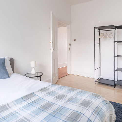 20B Hafton Road, Catford SE6 1LP