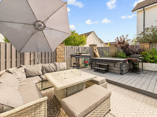 Macgregor Place, Larbert, FK2 8RJ