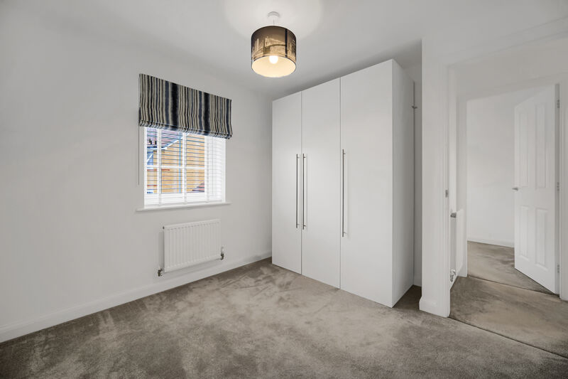 CLOS GLASCOED DINAS POWYS UNFURNISHED THREE BEDROOM DETACHED HOUSE WITH GARAGE 