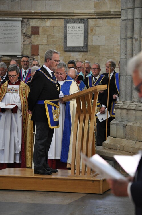 Cornwall Freemasons at Exeter Cathedral – 80th Anniversary of VE Day