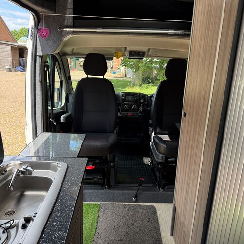 2018 Peugeot Boxer Camper Van 2.0 HDi Pro L4H2 XLWB - Pro Conversion 