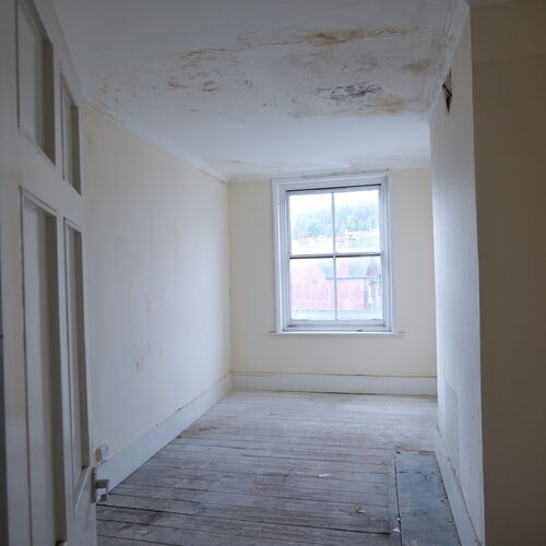 Freehold Town Centre Shop Investment