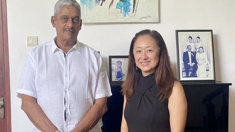 பொன்சேகா-அமெ. தூதுவர் கொழும்பில் திடீர் சந்திப்பு