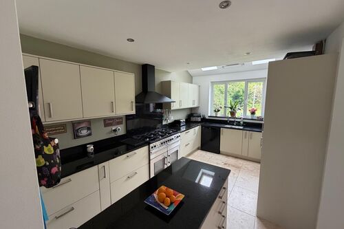 Loughborough Road, Birstall, LE4 3EE