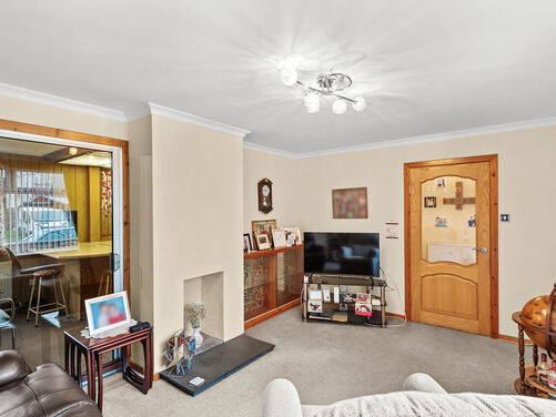 Windyknowe Crescent, Bathgate, EH48 2BX