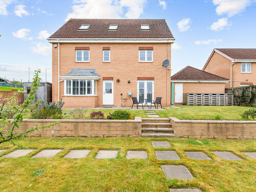 Cleuch Place, Maddiston, FK2 0HF