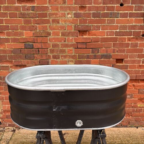 Mini stock tank black