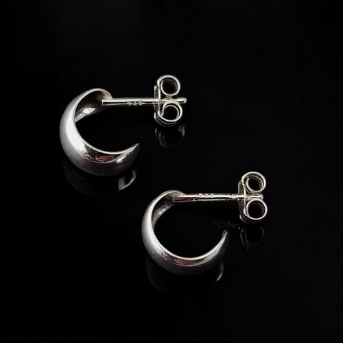 Wide mini cuff earrings