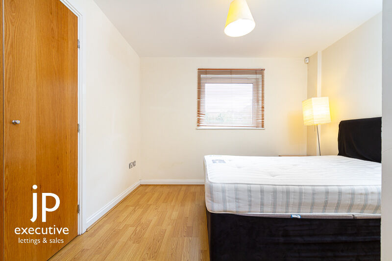 CENTURY WHARF CARDIFF BAY GROUND FLOOR UNFURNISHED TWO BEDROOM APARTMENT. 