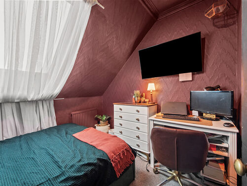 Russel Street, Falkirk, FK2 7HU