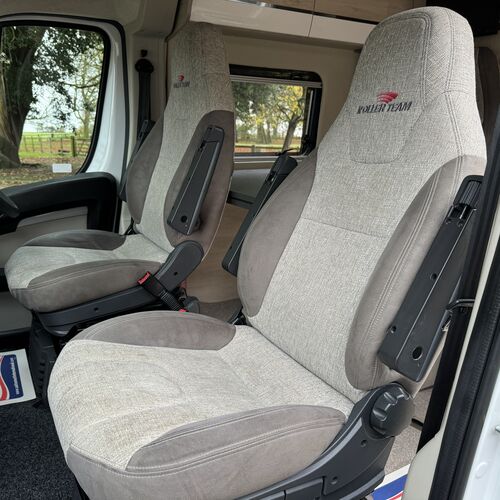 2020 Roller Team Toleno R 4 Berth Camper Van Fiat Ducato 2.3 MJet - 1 Owner