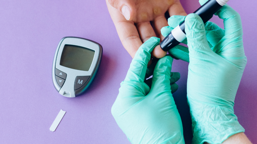 Early Signs of Type 2 Diabetes: What to Watch Out For from a Functional Medicine Perspective