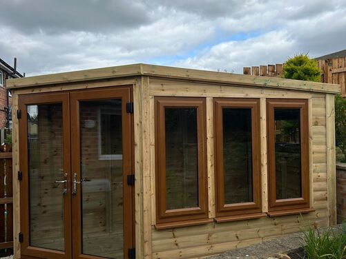 12x6 Corner Summer House