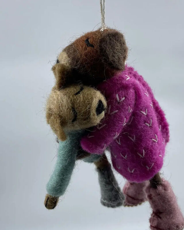 Bear carrying a baby bear Ornament