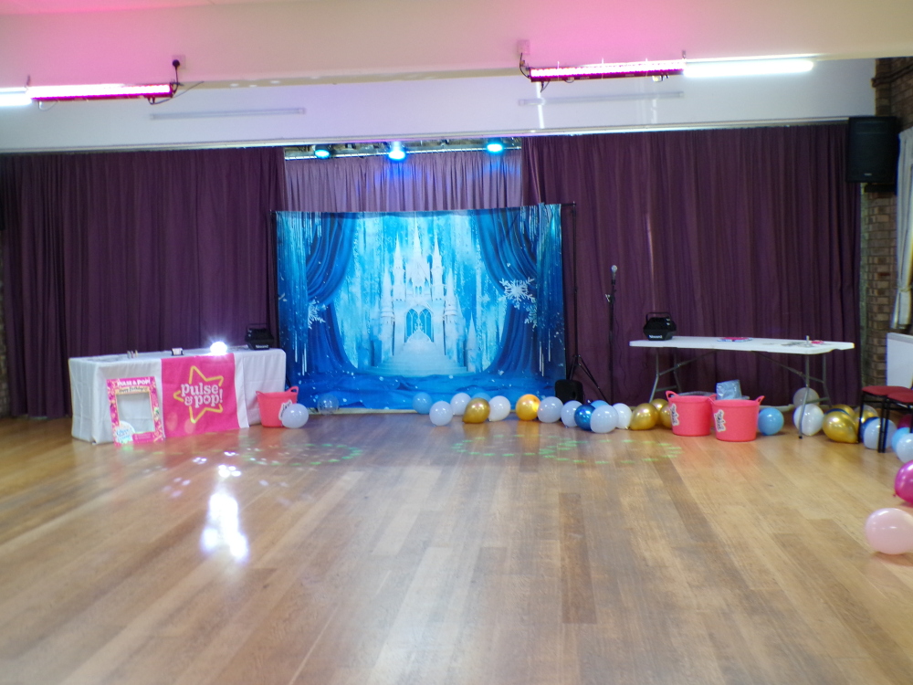 Parties | Pulse &amp; Pop! | Children's Birthday Party Venue Hire Spalding, UK |  Musical Theatre Classes and Experiences in and around Lincolnshire, UK | Wedding and Events Singer based near Peterborough, UK
