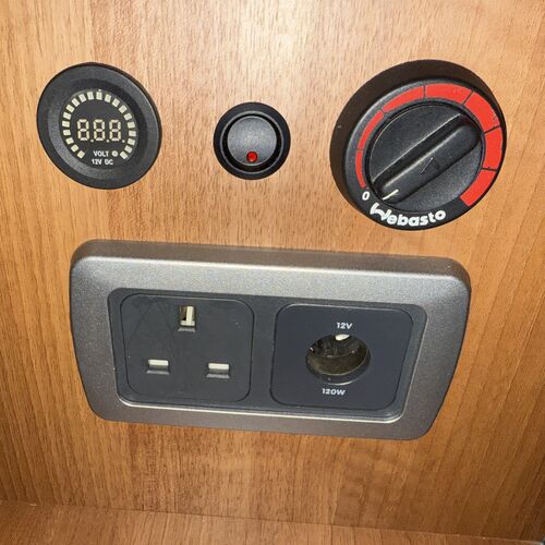 1997 Toyota Granvia Wellhouse Camper Van