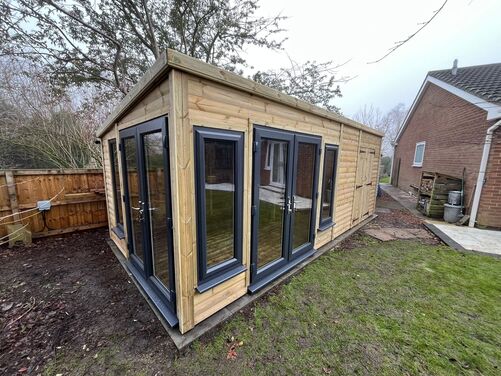 20x10 Pent Summer House