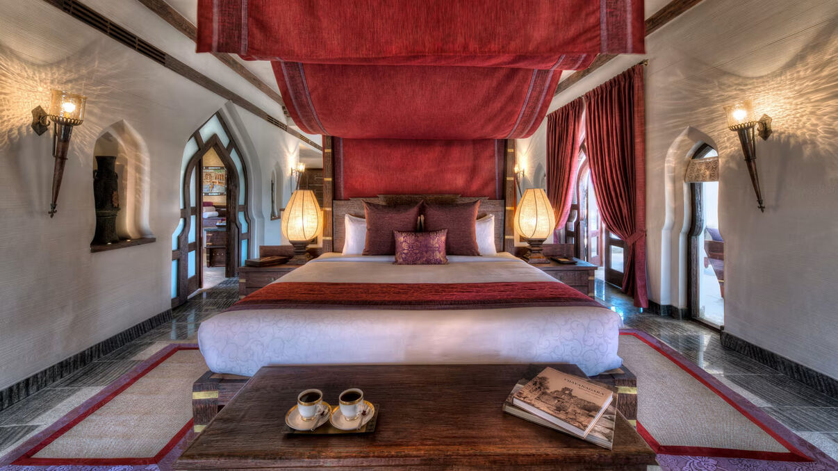 Evolve Back Kamalapura Palace 