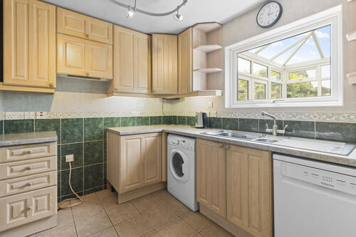 Gardner Close, Eastbourne