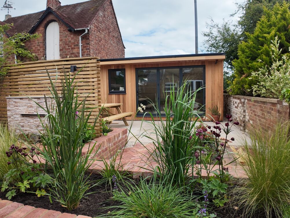 Gallery | Hd Landscaping | Landscape Gardening | Garden Maintenance Leighton Buzzard | Garden Design Bedfordshire