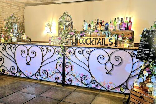 Gallery | Jolly Hucksters Mobile Bar Company | mobile bar Hertfordshire/mobile bar Buckinghamshire/mobile bar Hertfordshire/Wedding bar Buckinghamshire | wedding bar Hertfordshire | Real ale events bar /corporate events Hertfordshire/party bars Buckinghamshire/charity event bars