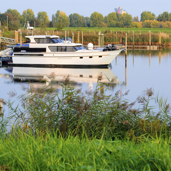 Barge and Boat Mooring