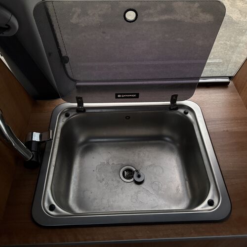 1997 Toyota Granvia Wellhouse Camper Van