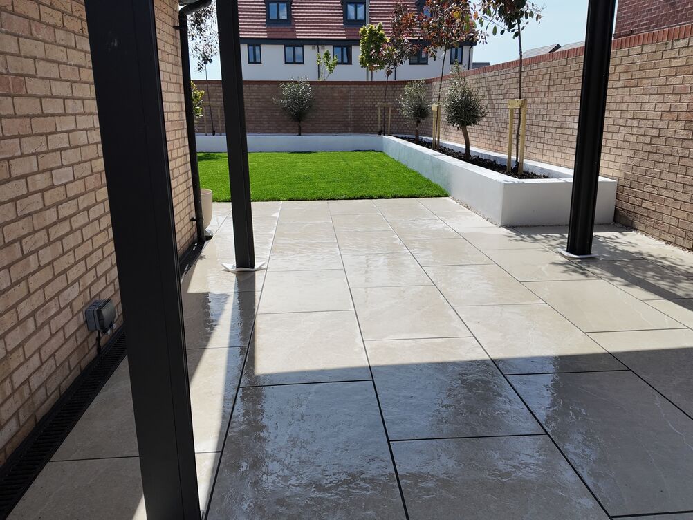 Gallery | Hd Landscaping | Landscape Gardening | Garden Maintenance Leighton Buzzard | Garden Design Bedfordshire