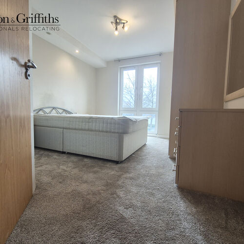 Renting in Cardiff - 2 Bedroom Apartment, Cardiff Bay