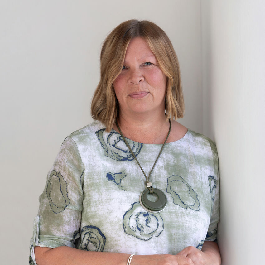 Toni Baker - СВТ Psychotherapist at Taproot Psychology