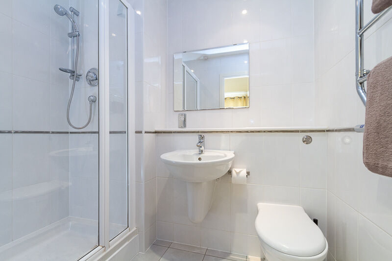 CENTURY WHARF CARDIFF BAY FURNISHED TWO BEDROOM APARTMENT