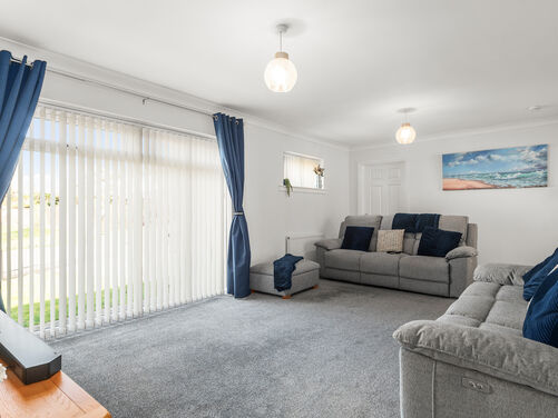 Dunvegan Avenue, Stenhousemuir, FK5 4TF