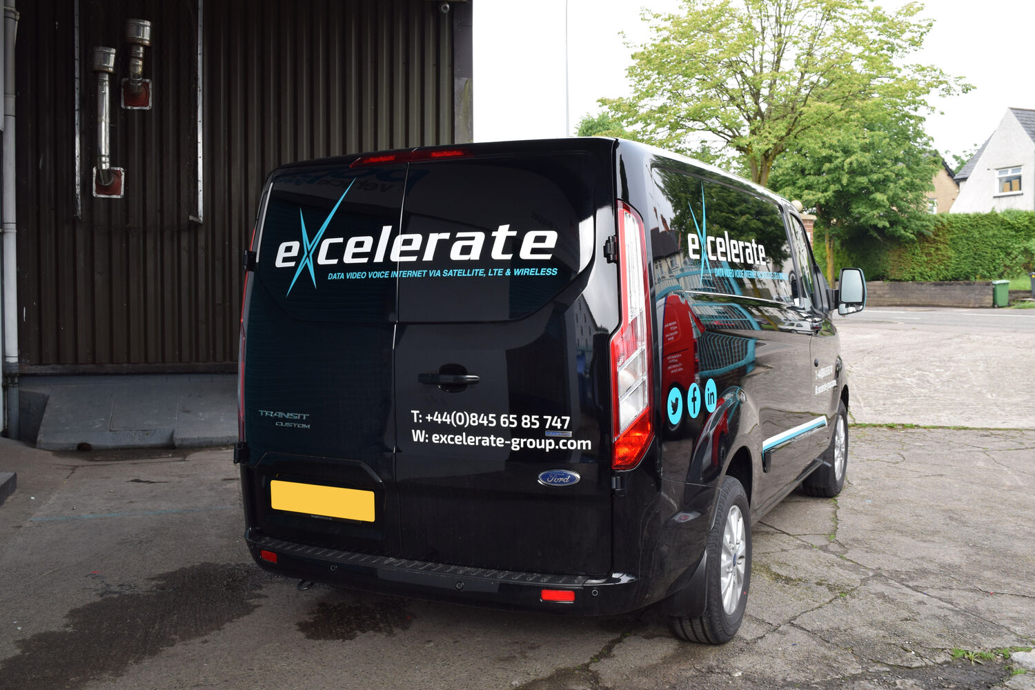 Excelerate - 11x Ford Transit Custom