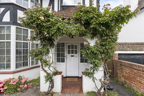 Kings Avenue, Eastbourne