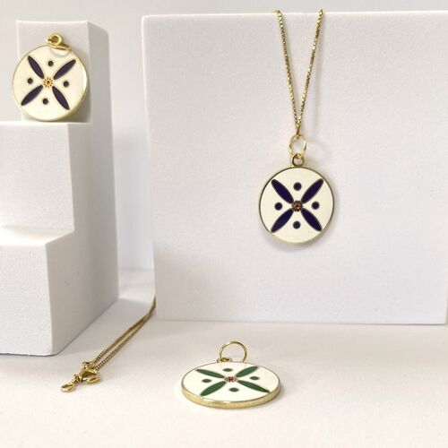 Round Pendant. The Persian Cross. Deep Purple on White with 1 Central Red Stone.