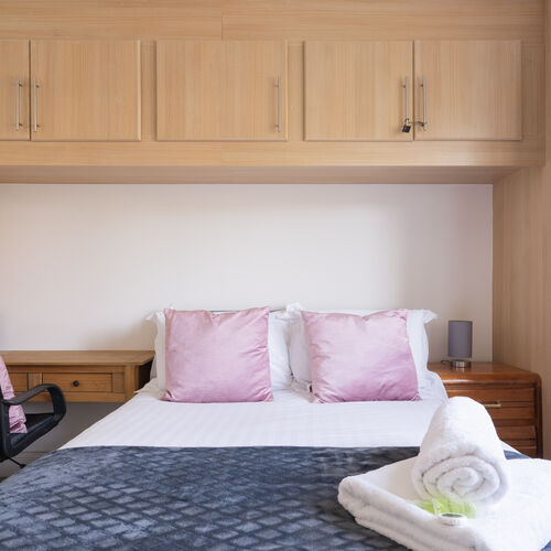 The Oaks, Watford WD19 4LR