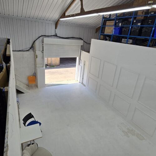 Warehouse / Storage Unit (1,109 sq ft)
